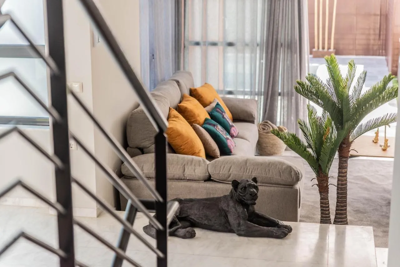 The Jungle Villa - 4Bdr Private Pool/Jacuzzi/Bbq Benalmadena