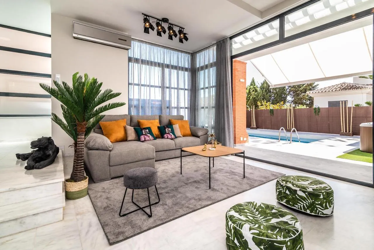 The Jungle Villa - 4Bdr Private Pool/Jacuzzi/Bbq Benalmadena
