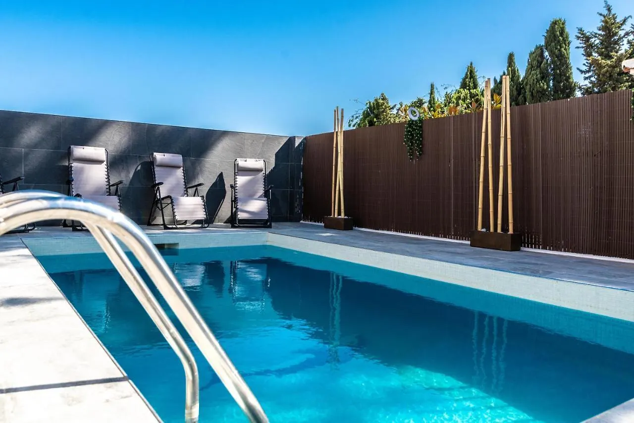 The Jungle Villa - 4Bdr Private Pool/Jacuzzi/Bbq Benalmadena