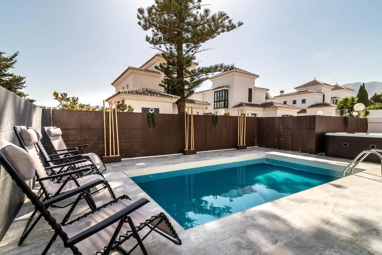The Jungle Villa - 4Bdr Private Pool/Jacuzzi/Bbq Benalmadena 0*,