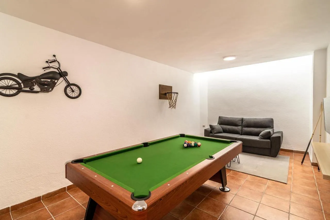 The Jungle Villa - 4Bdr Private Pool/Jacuzzi/Bbq Benalmadena